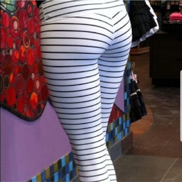 Rare Lululemon Wunder Under Crop QUIET STRIPE Sz 4 - Picture 1 of 8